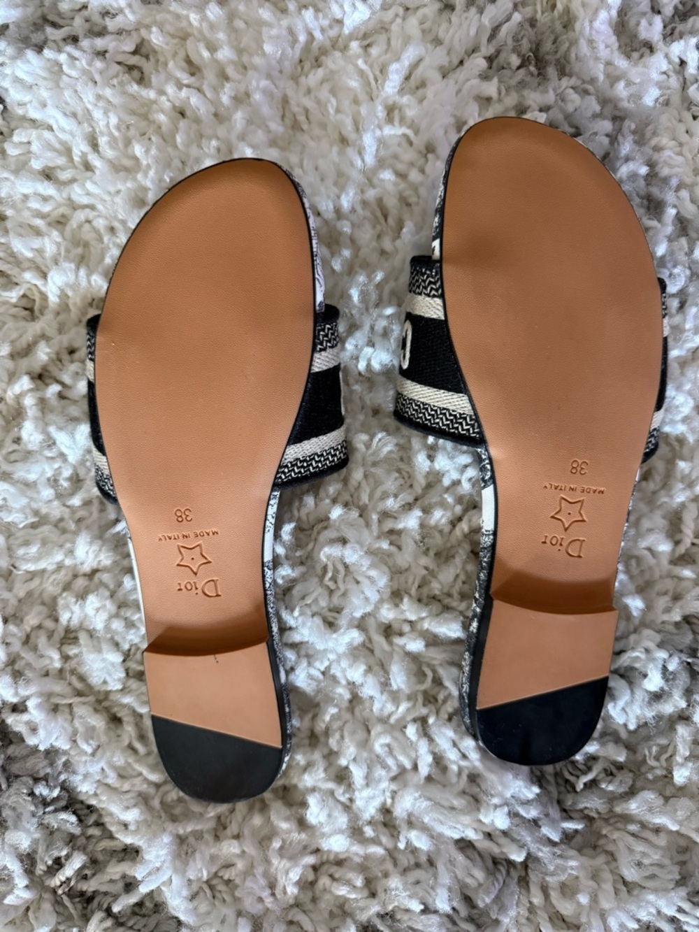 Christian Dior Dway Slides - Picture 5 of 6